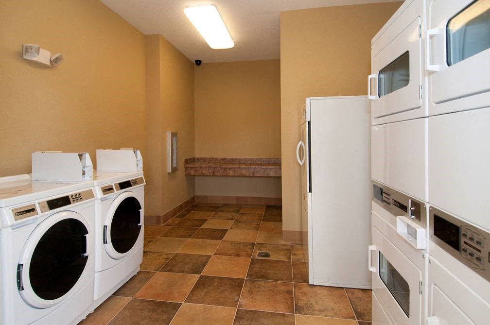 Fort King Colony Apartments, 6900 Aqua Vista Drive, Zephryhills, FL